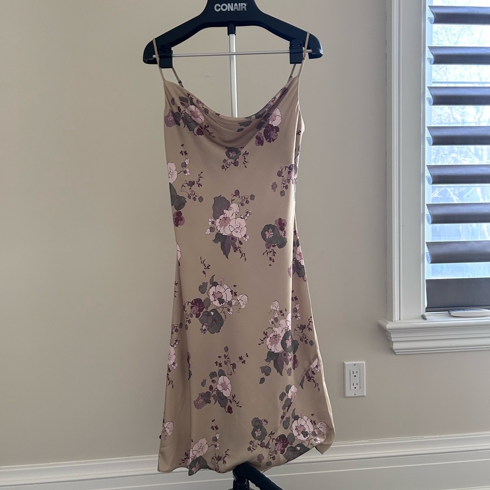 Wilfred midi Floral Dress
